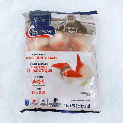 Packaged wild-caught Arctic Surf Clams (Hokkigai) from Clearwater, 1 kg bag on ice, ideal for sushi and sashimi, featuring premium quality and sustainability