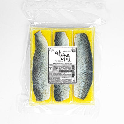 Packaged Kazunoko Nishin herring roe fillets in vacuum-sealed packaging